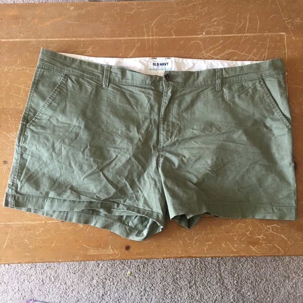 Old Navy Green Shorts NWOT